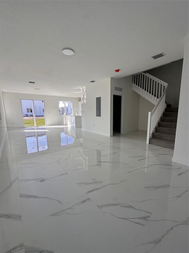 Foto del edificio - 22484 SW 124th Ct