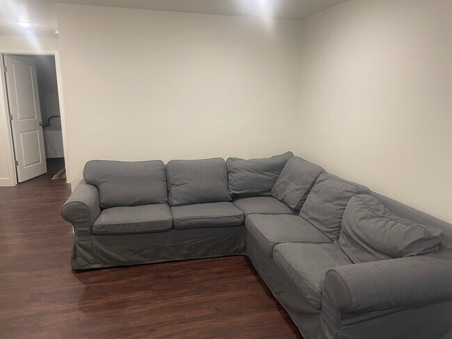 Foto del edificio - 1186 Redbud Dr