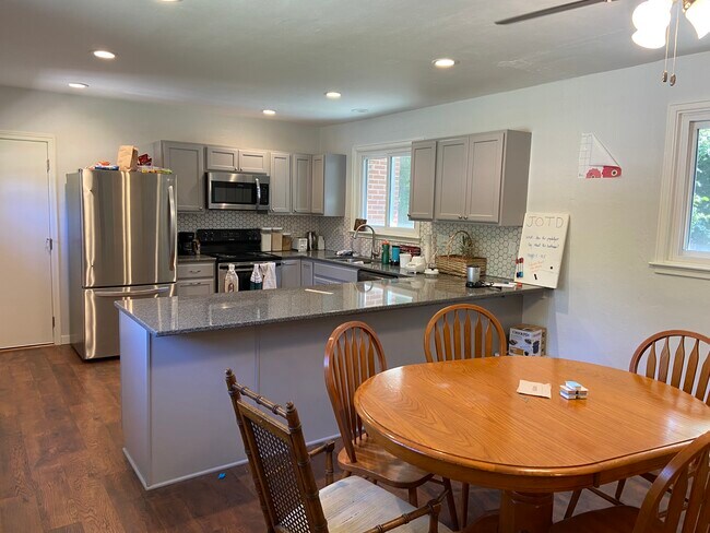Upstairs Kitchen - 2820 Ontario St