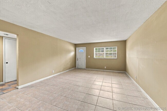 Foto del edificio - 4106 Riverside Dr