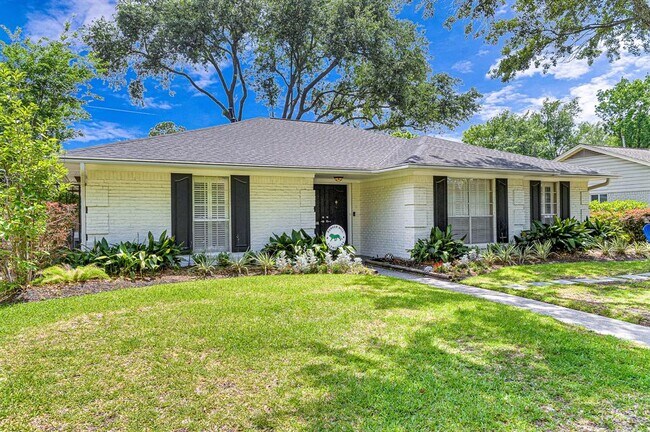Building Photo - 12615 Rocky Meadow Dr