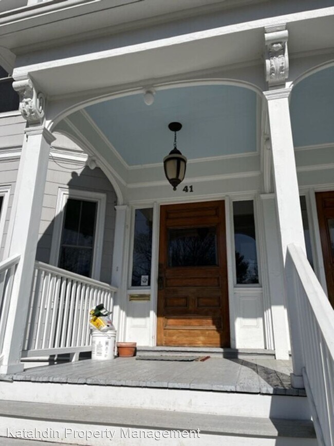 Foto del edificio - 3 br, 1.5 bath House - 41 Beacon Street