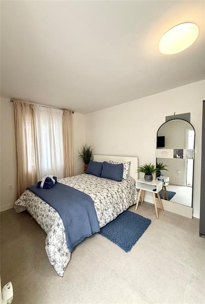 Foto del edificio - 2420 SW 11th St