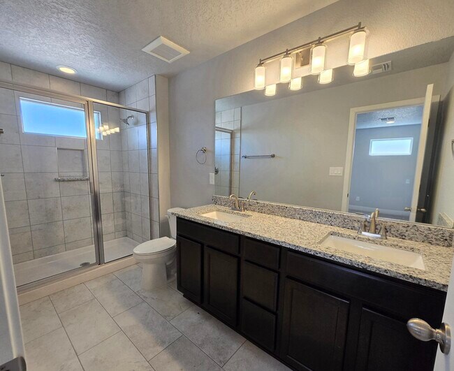 Foto del edificio - 4030 Silver Springs Road NE