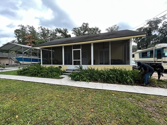 Foto del edificio - 2133 Doane St