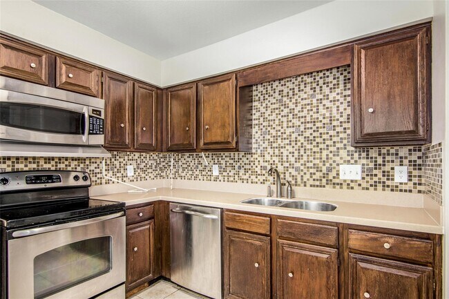 Foto del edificio - 4800 Palmetto St