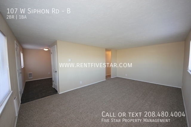 Building Photo - 107 W Siphon Rd