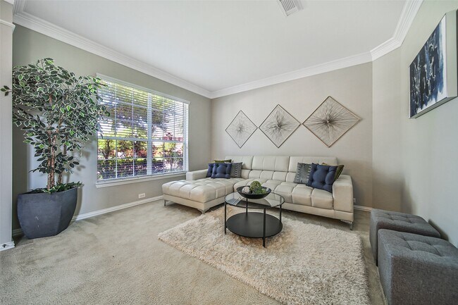 Foto del edificio - 16015 Portmanshire Ln