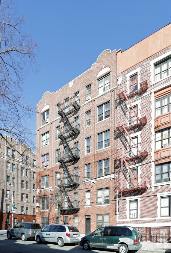 Building Photo - 329 E 197th St