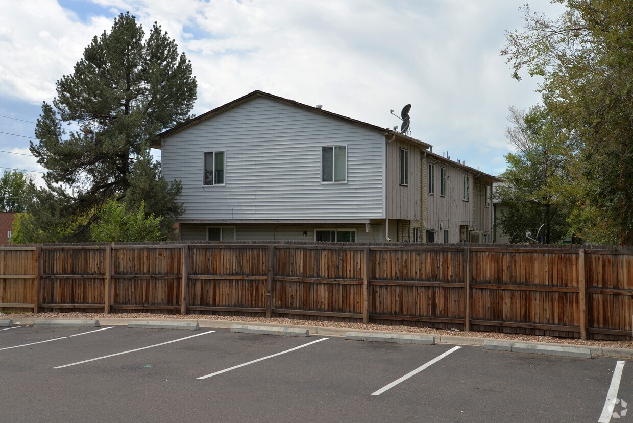 Building Photo - 6151-81 E 62nd Ave