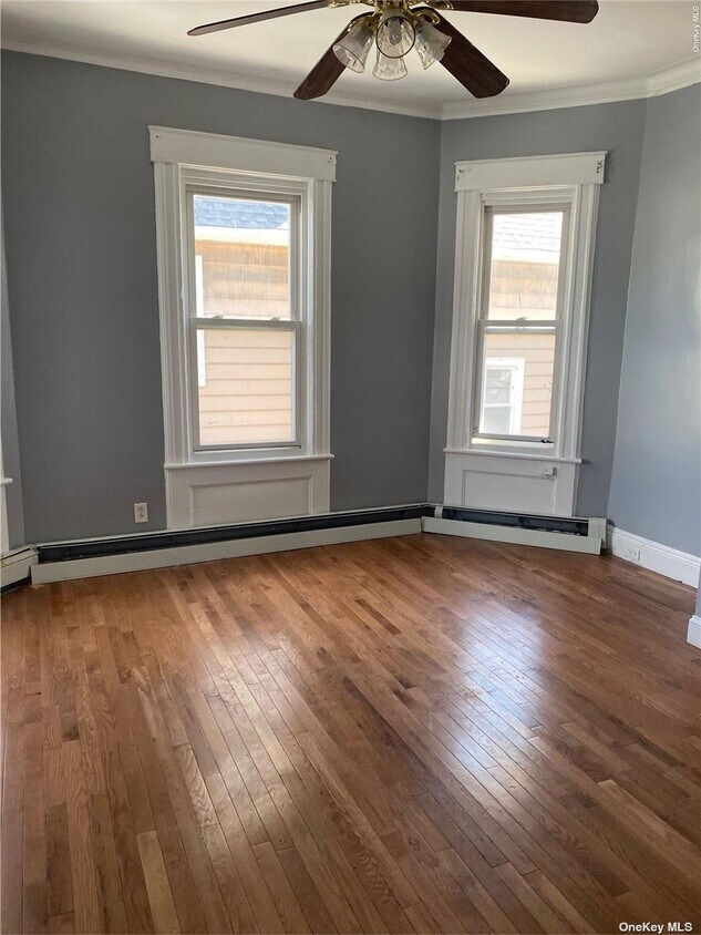 Foto principal - 90-03 107th St