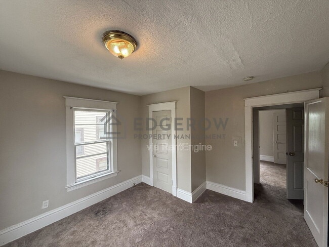 Foto del edificio - 915 Neland Ave SE