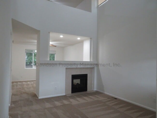 Building Photo - Beautiful 3-Bedroom House in Eastern Colorado Springs