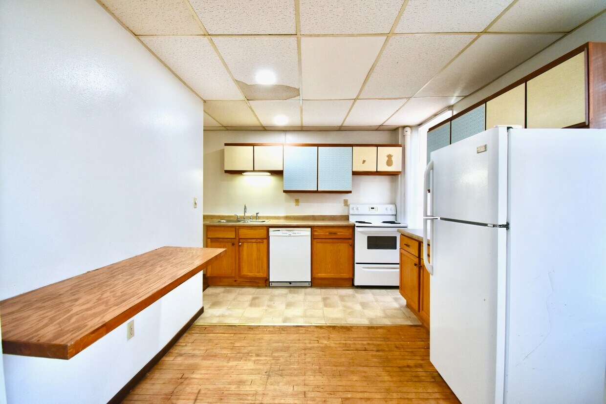 Foto principal - 222 4th St S
