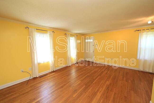 Foto del edificio - 2404 Farthing St