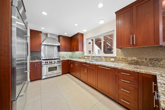 Building Photo - 57 Capra Way