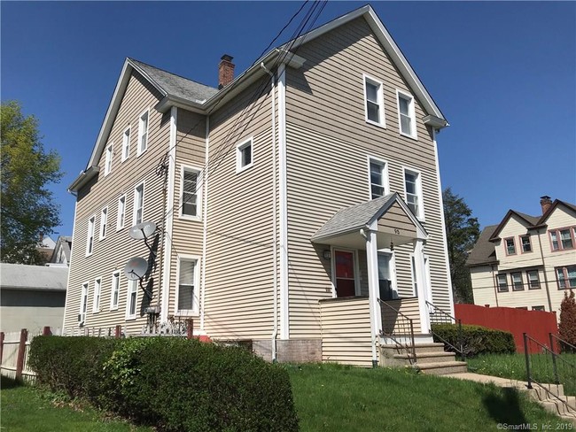 Building Photo - 95 Columbia St