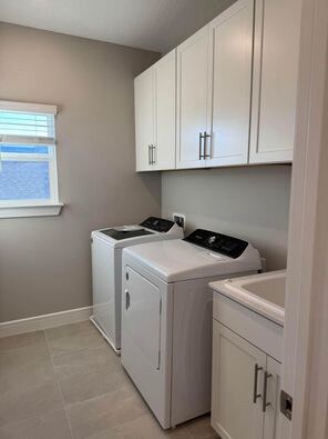 Foto del edificio - 3012 Polaris Dr