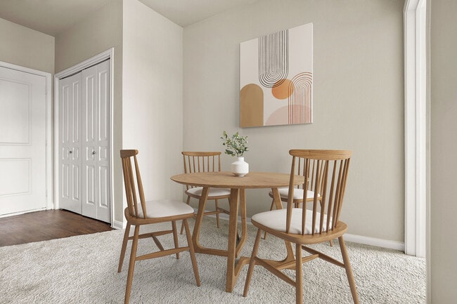 C230670_75West_1B1B_DiningRoom_02_VS - 75 West