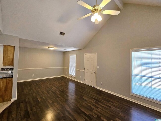 Building Photo - 3 bed, 2 bath home in Helena
