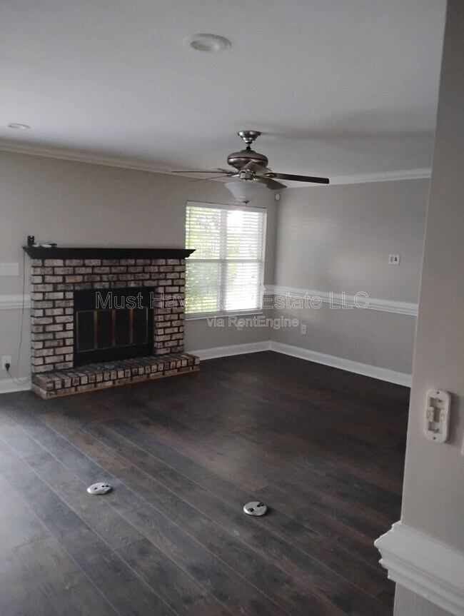 Foto del edificio - 8119 Kerrybrook Cir