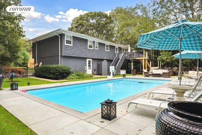 Building Photo - 18 Sylvan Ln