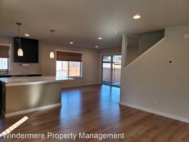 Foto del edificio - 4 br, 2.5 bath House - 4670 Viridian Avenu...