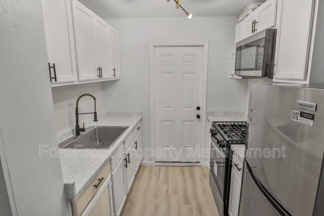 Foto del edificio - 3040 Weir Ave