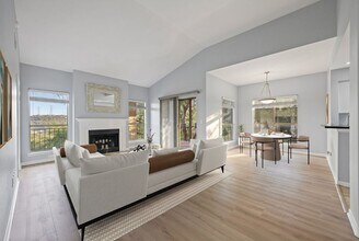 Building Photo - 6000 Shepherd Mountain Cove