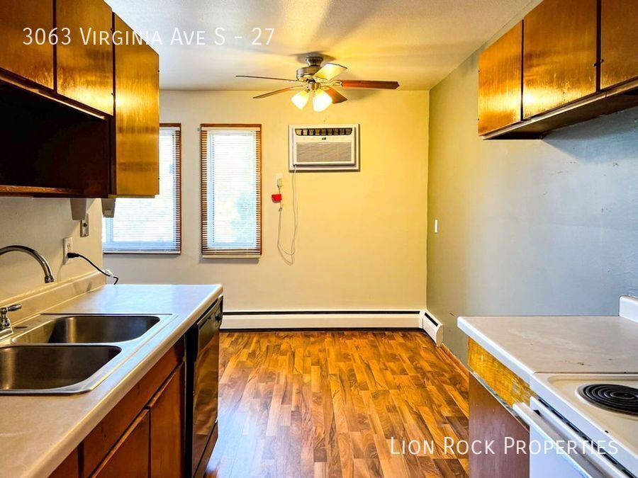 Foto principal - 3063 Virginia Ave S