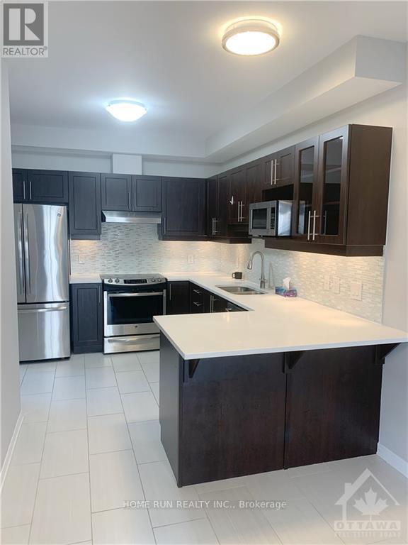 Building Photo - 488 Dundonald Dr