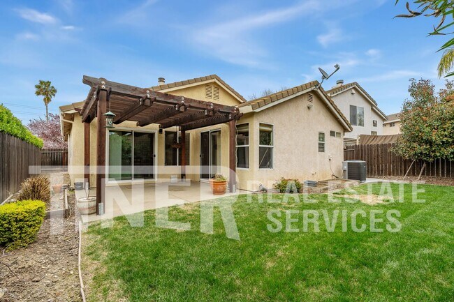 Foto del edificio - Roseville 3 bedroom home! - Tier 2