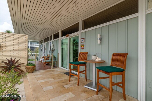 Foto del edificio - 2337 Seminole Rd