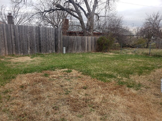 Foto del edificio - 3117 S Pinecrest St