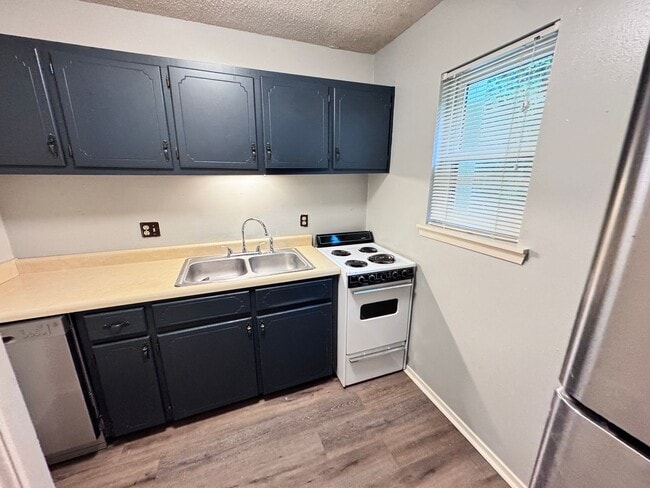 Photo - 1309 Access Rd Townhome