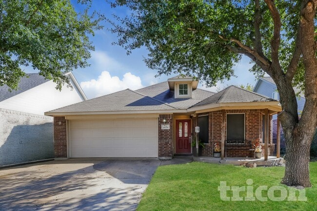 Building Photo - 1658 Wildflower Dr