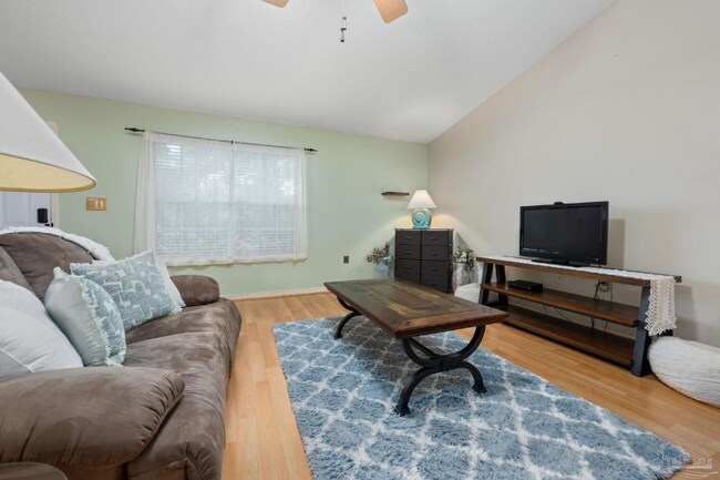 Foto del edificio - 3159 Hickory St