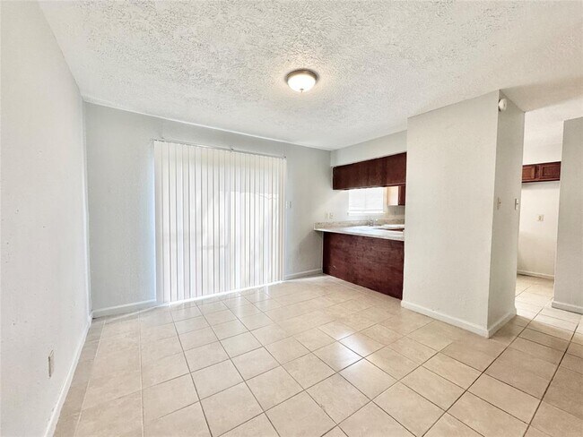 Foto del edificio - 10039 Spring Pl Dr