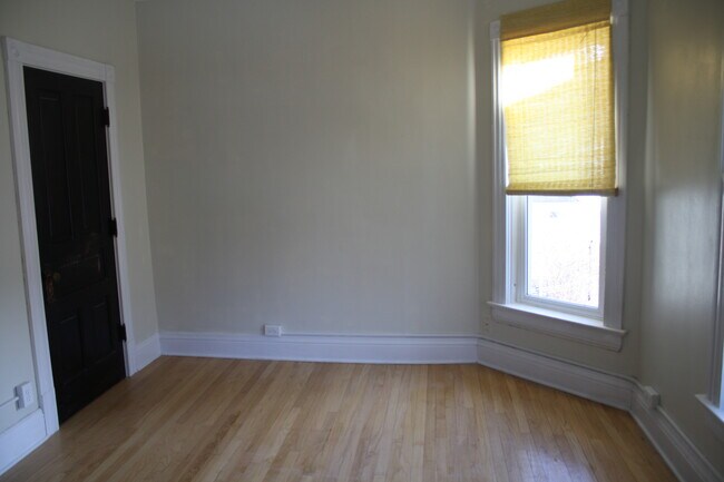 dormitorio - 527 N Broad