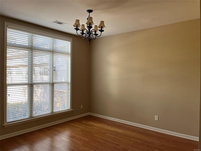 Building Photo - 9085 Black Cherry Trl