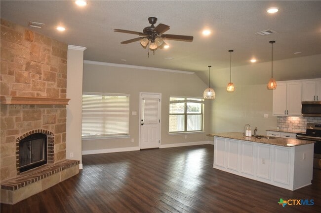 Building Photo - 2602 Paisley Dr