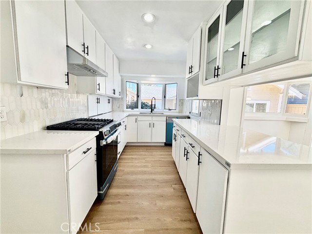 Foto del edificio - 910 Acacia Ave
