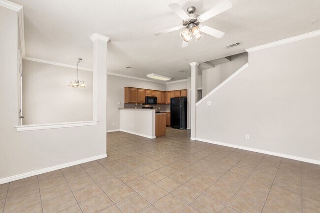 Foto del edificio - 4 bed 4 bath in Gated Community Available for August Move In!