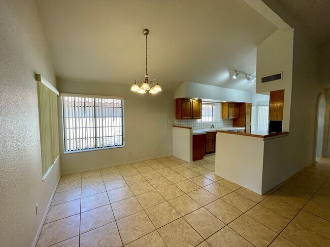 Foto del edificio - Mesa Del Sol Home