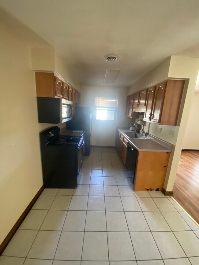 Foto del edificio - 7909 Swaggerty Rd