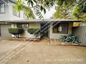 Building Photo - 2650 Woodridge Ct