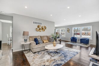 Building Photo - 18128 Cherrywood Ln