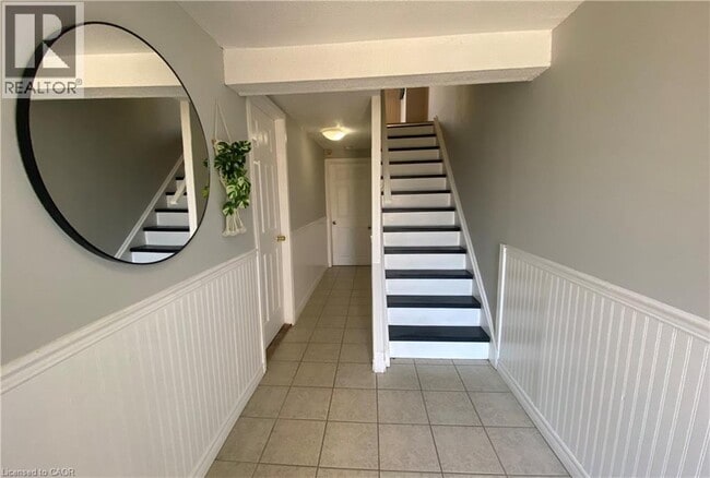 Building Photo - 1025 Upper Gage Ave