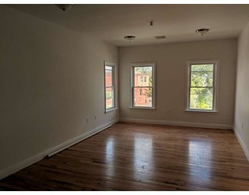Building Photo - 6 Claflin St