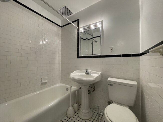 Bathroom - 111 E 60th St